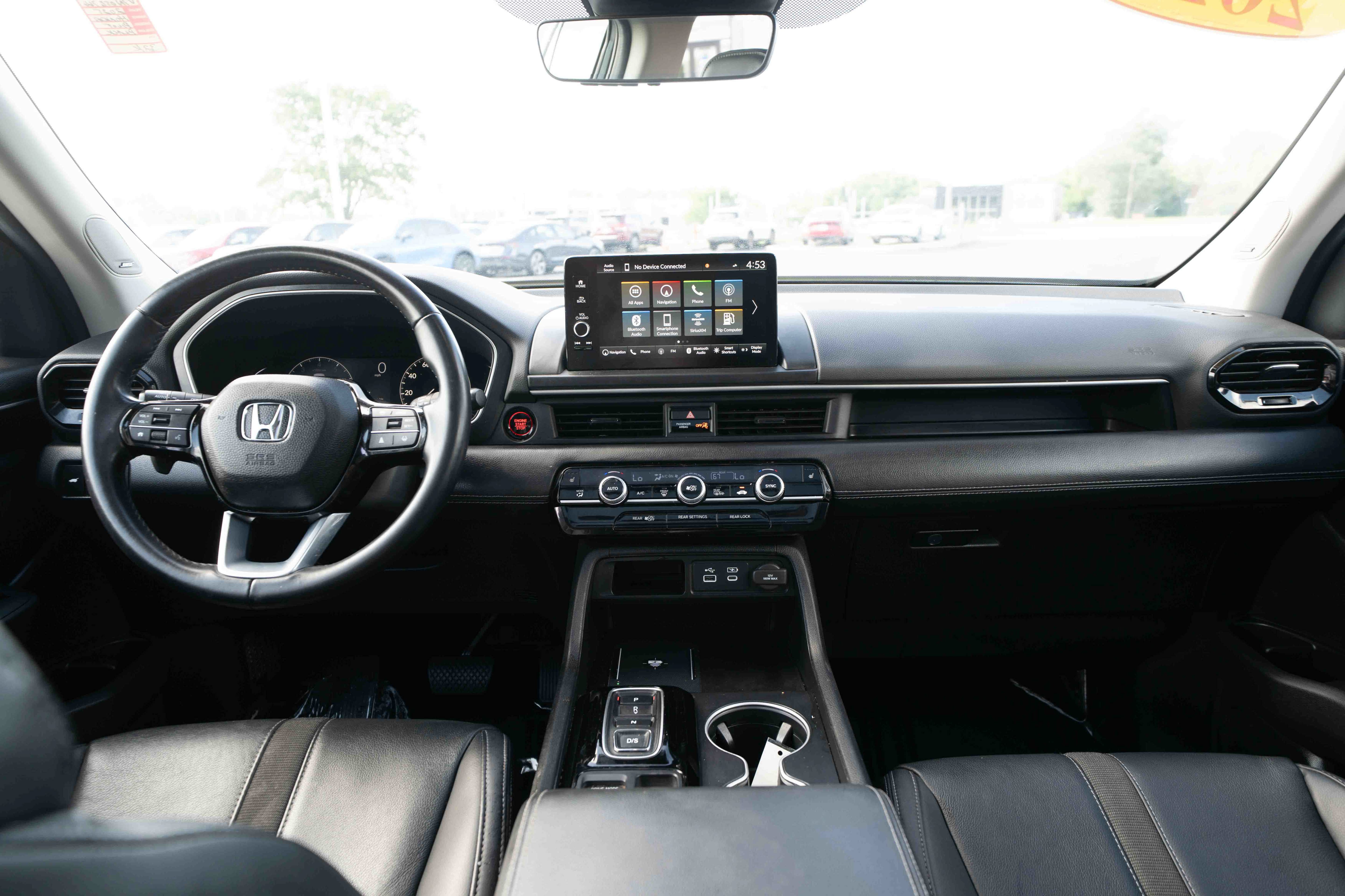 Used 2025 Honda Pilot Touring image 20