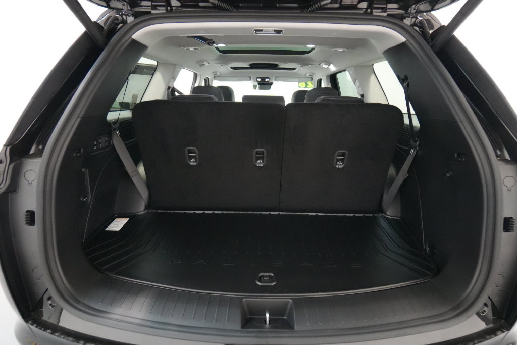 Certified 2026 Hyundai Palisade Limited AWD/4WD image 31