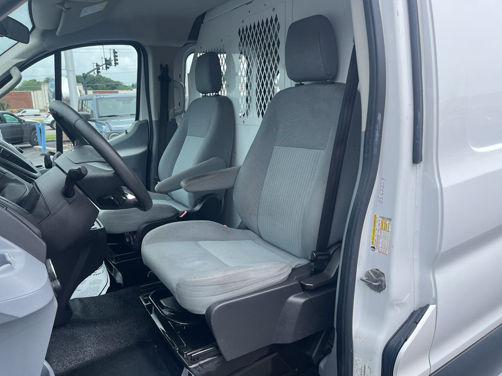 Used 2015 Ford Transit 250 130 Low Roof w/ Exterior Upgrade Package RWD image 15