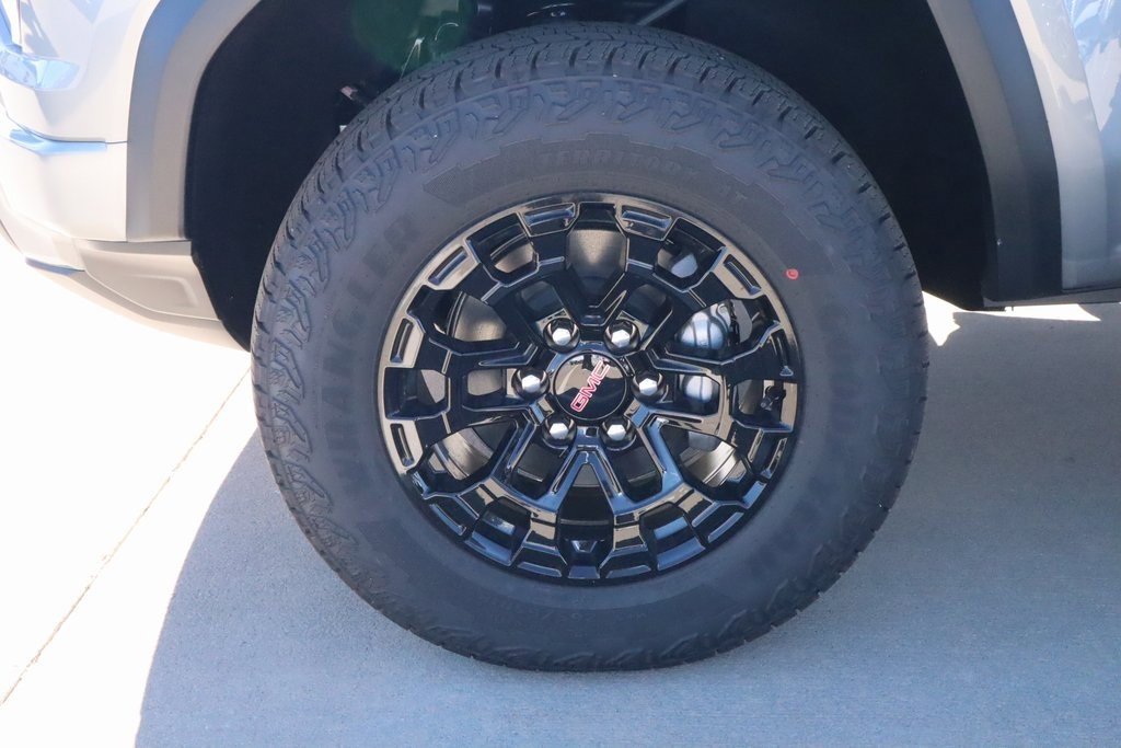 New 2026 GMC Canyon Elevation w/ Convenience Package image 17