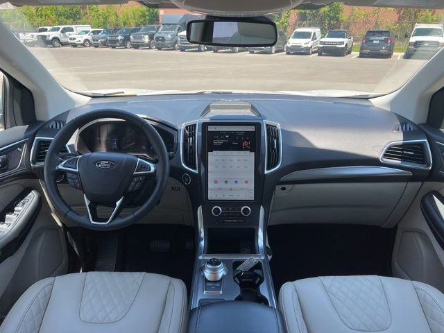 Used 2023 Ford Edge Titanium AWD/4WD image 20