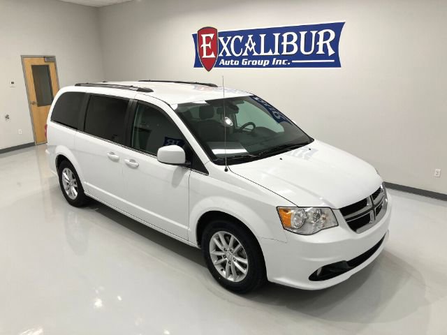 Used 2019 Dodge Grand Caravan SXT FWD image 2