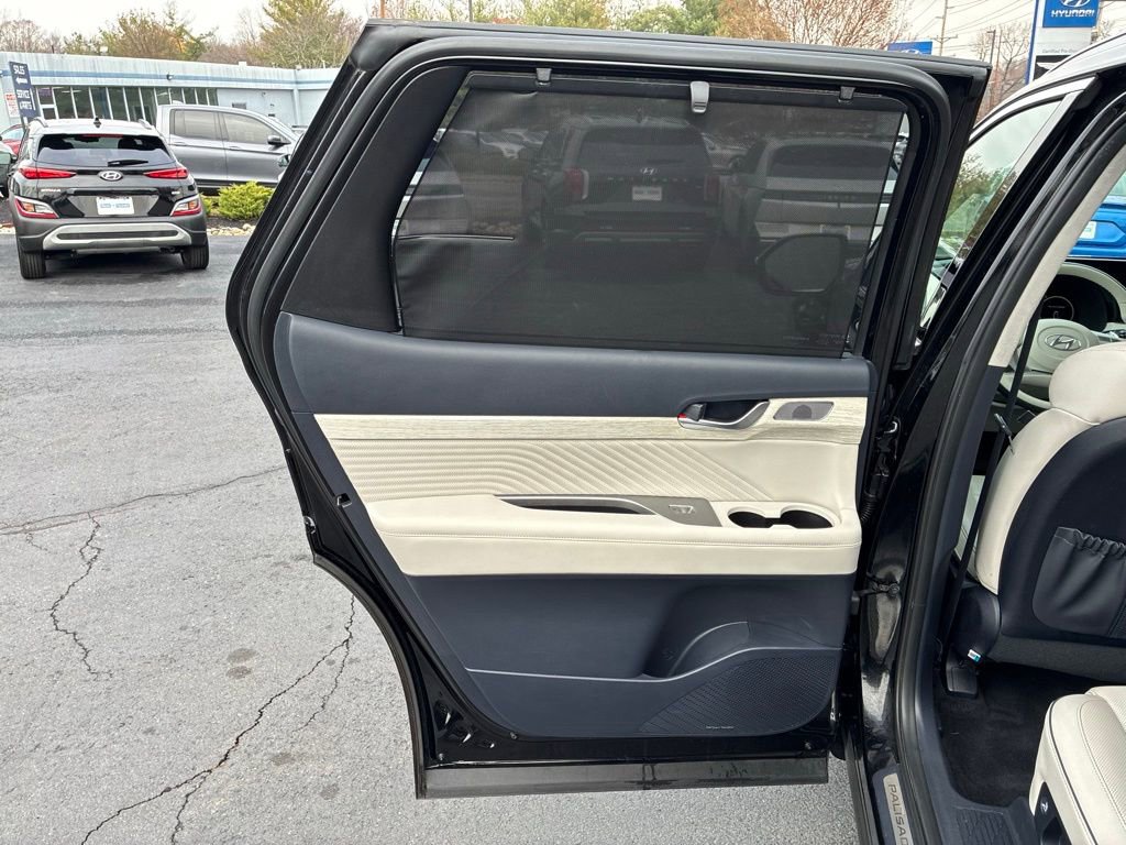 Used 2023 Hyundai Palisade Calligraphy w/ Cargo Package image 48