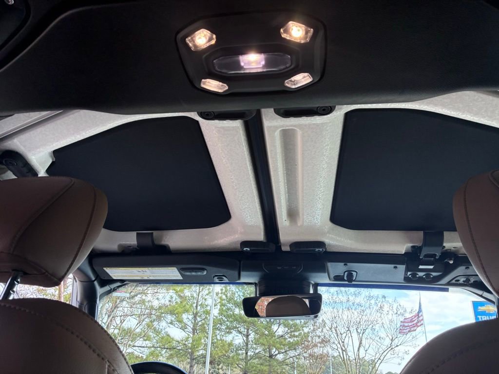 Used 2020 Jeep Gladiator Overland image 25