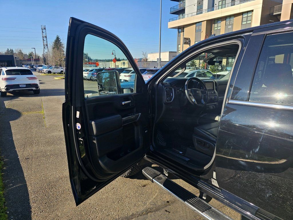 Used 2020 Chevrolet Silverado 2500 LTZ w/ LTZ Premium Package image 20