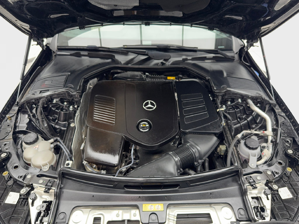 Used 2022 Mercedes-Benz C 300 Sedan image 19