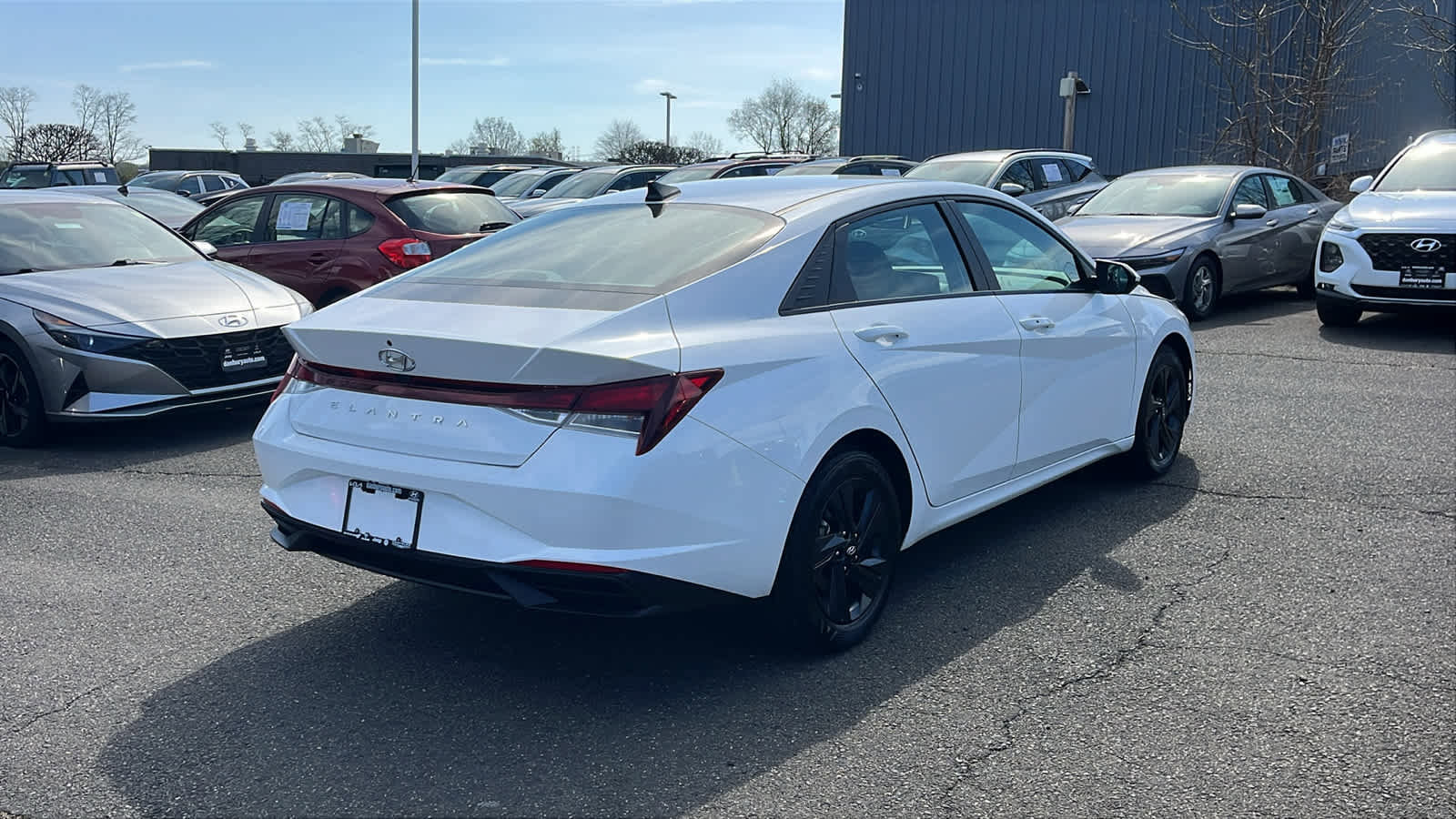 Used 2023 Hyundai Elantra SEL FWD image 4