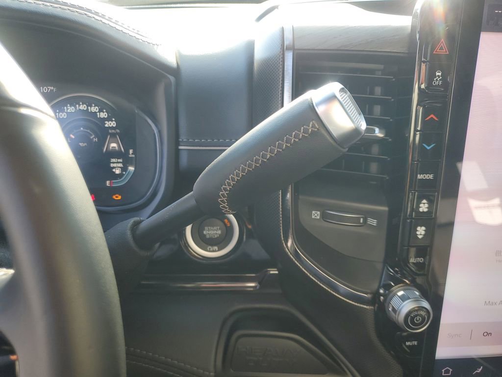 Used 2025 RAM 3500 Limited image 23