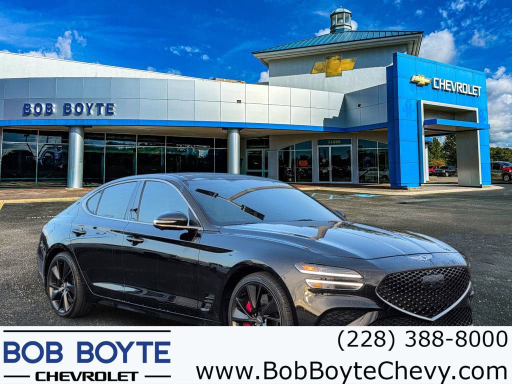 Used 2022 Genesis G70 3.3T image 1