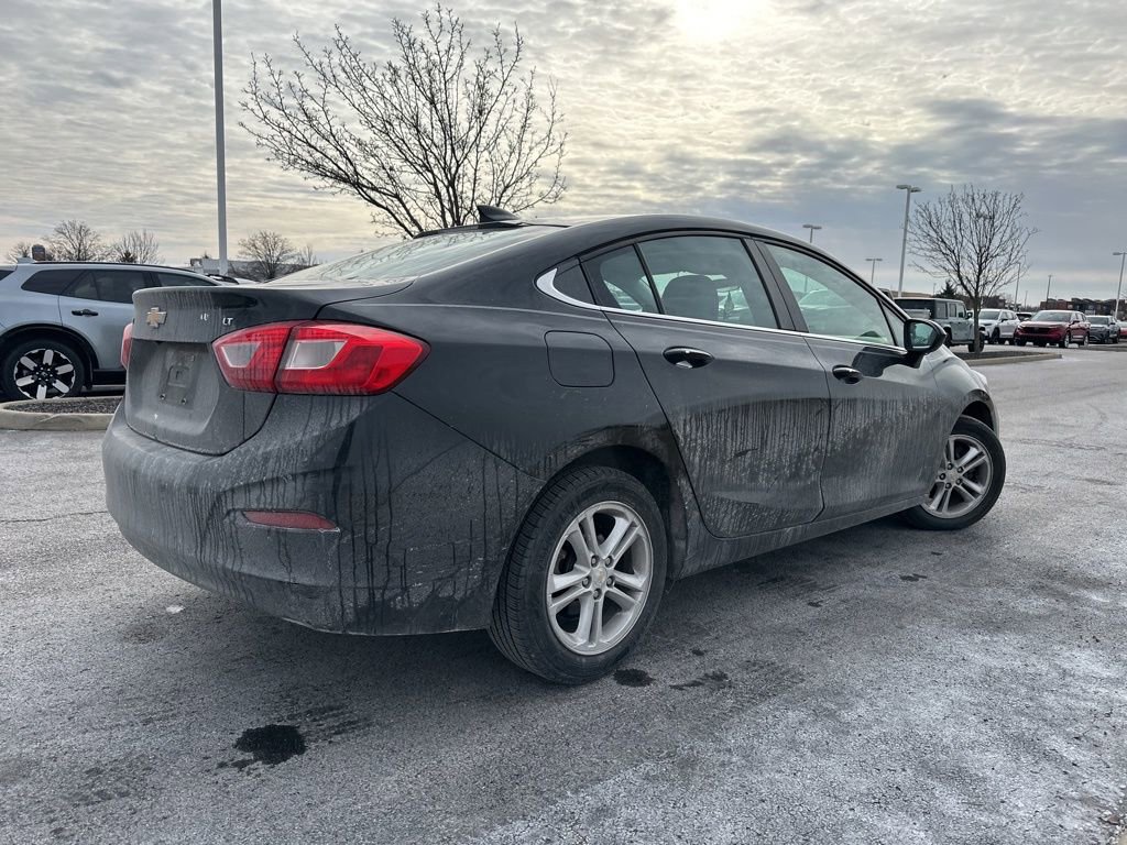 Used 2018 Chevrolet Cruze LT w/ Convenience Package image 10