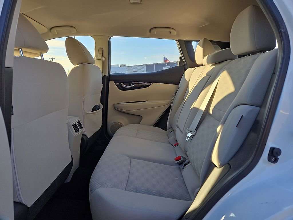 Certified 2022 Nissan Rogue Sport SV image 10