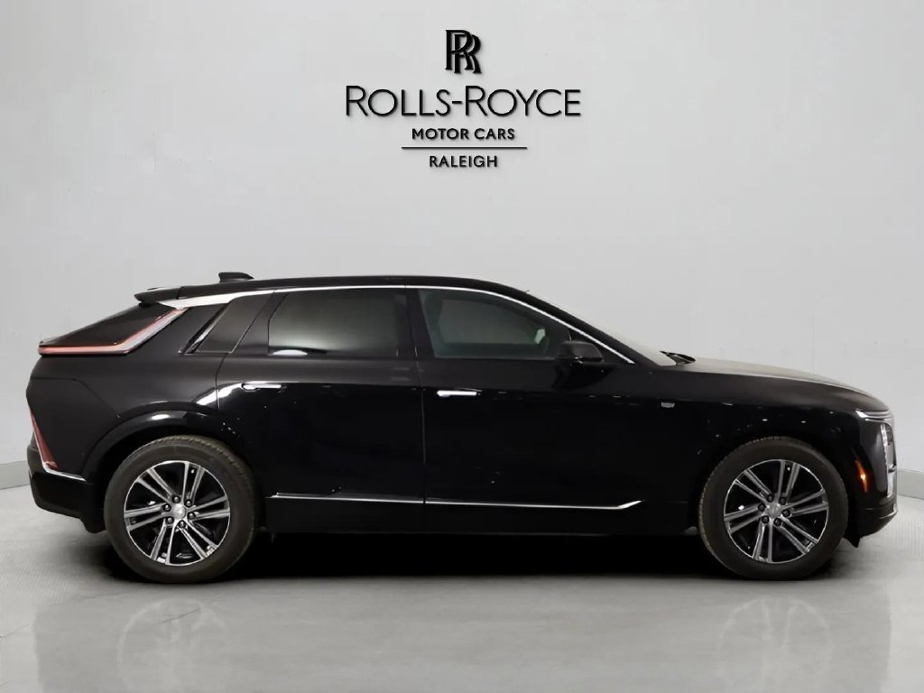 Used 2024 Cadillac Lyriq Luxury RWD image 4