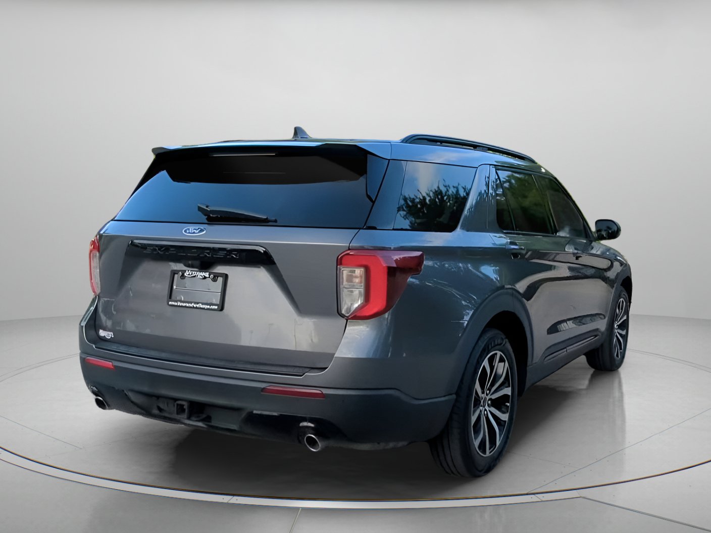 Certified 2023 Ford Explorer ST-Line w/ Class IV Trailer Tow Package RWD image 26