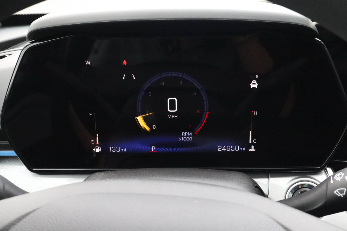 Used 2025 Chevrolet Trax LT FWD image 27