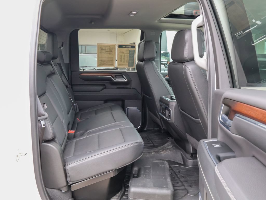 Used 2024 GMC Sierra 3500 Denali w/ Denali Reserve Package AWD/4WD image 35