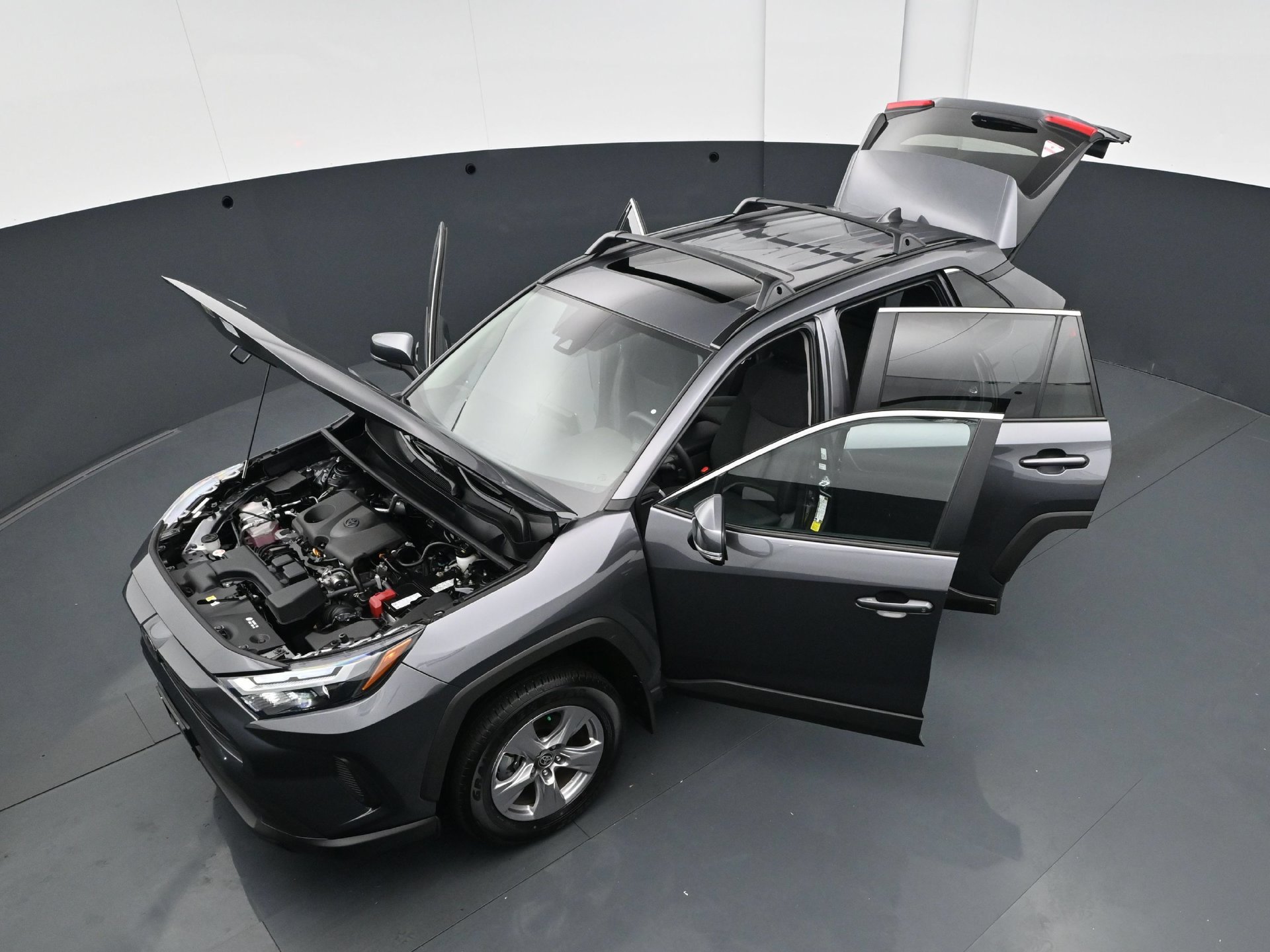 Used 2025 Toyota RAV4 XLE w/ Convenience Package AWD/4WD image 42