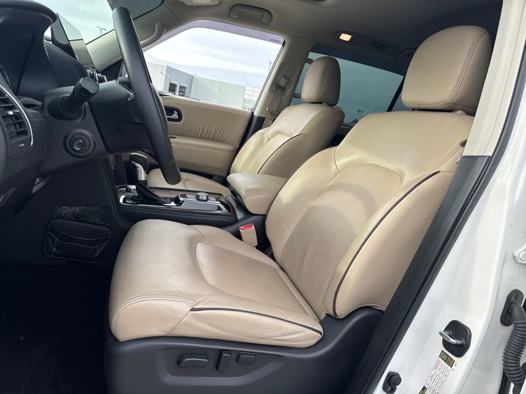 Used 2024 Nissan Armada SL w/ Captain's Chairs Package image 16