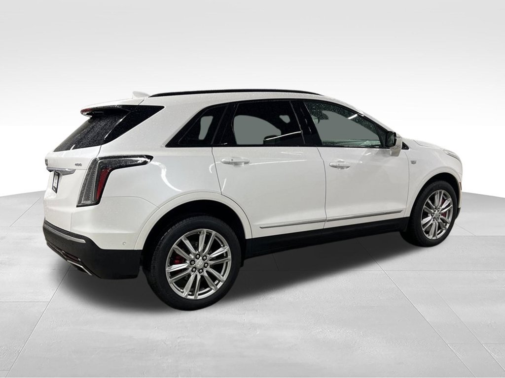 Certified 2023 Cadillac XT5 Sportv w/ Technology Package AWD/4WD image 8