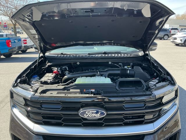 Used 2025 Ford Expedition Platinum image 20