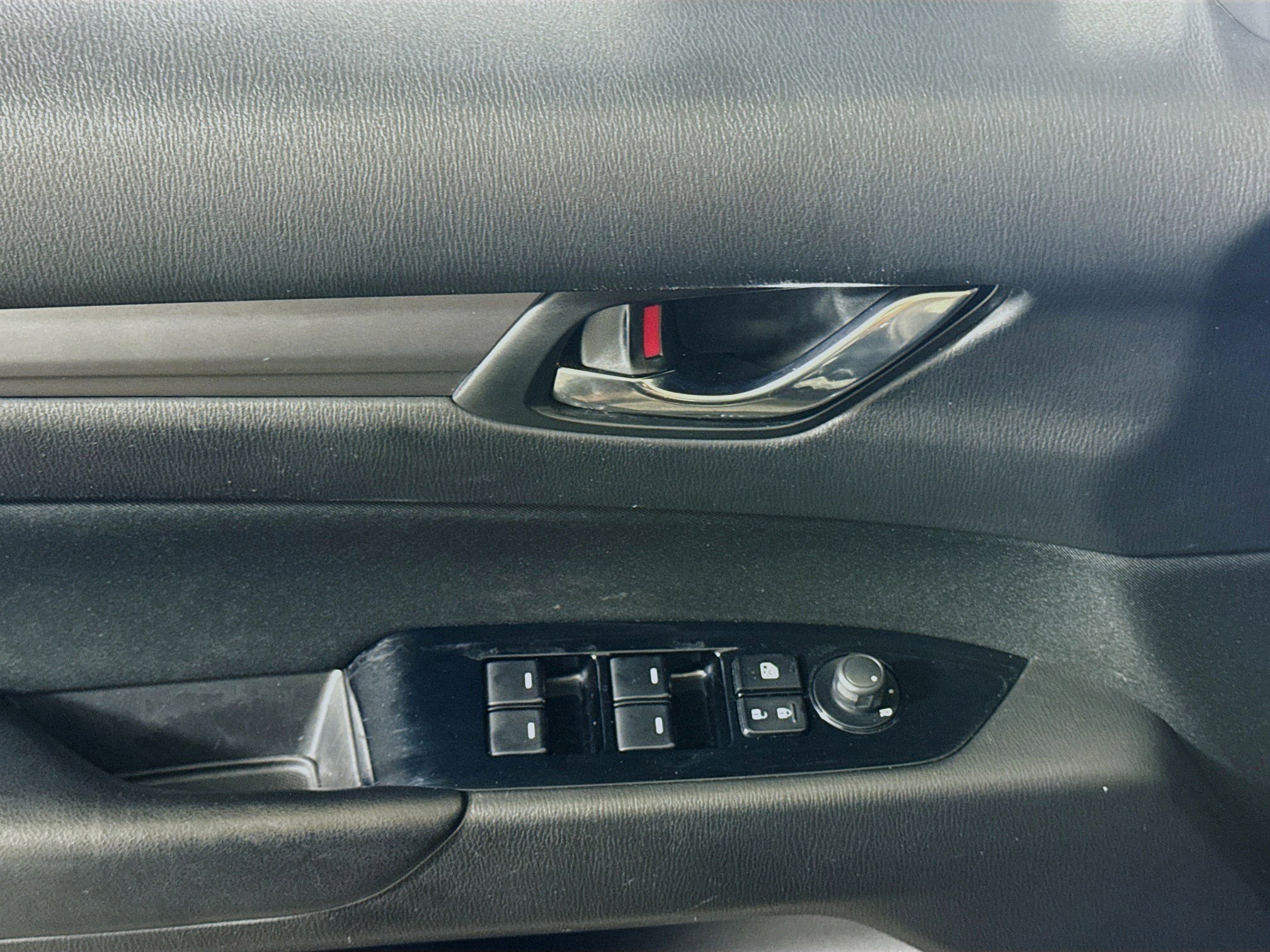 Used 2018 MAZDA CX-5 Sport image 24