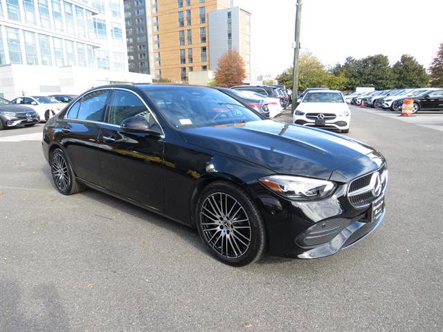 Used 2025 Mercedes-Benz C 300 4MATIC Sedan image 5