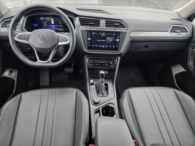Used 2022 Volkswagen Tiguan SE AWD/4WD image 18