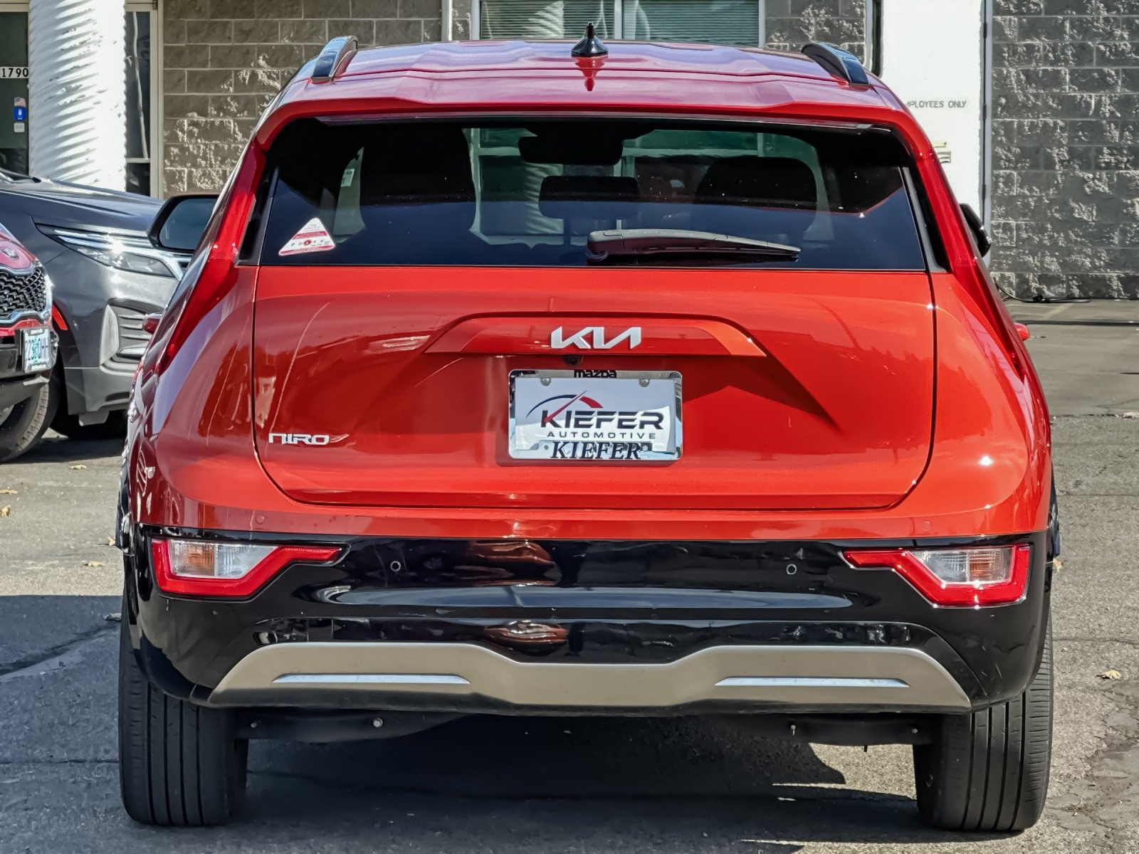 Used 2023 Kia Niro Wind w/ Wind Preserve Package image 5