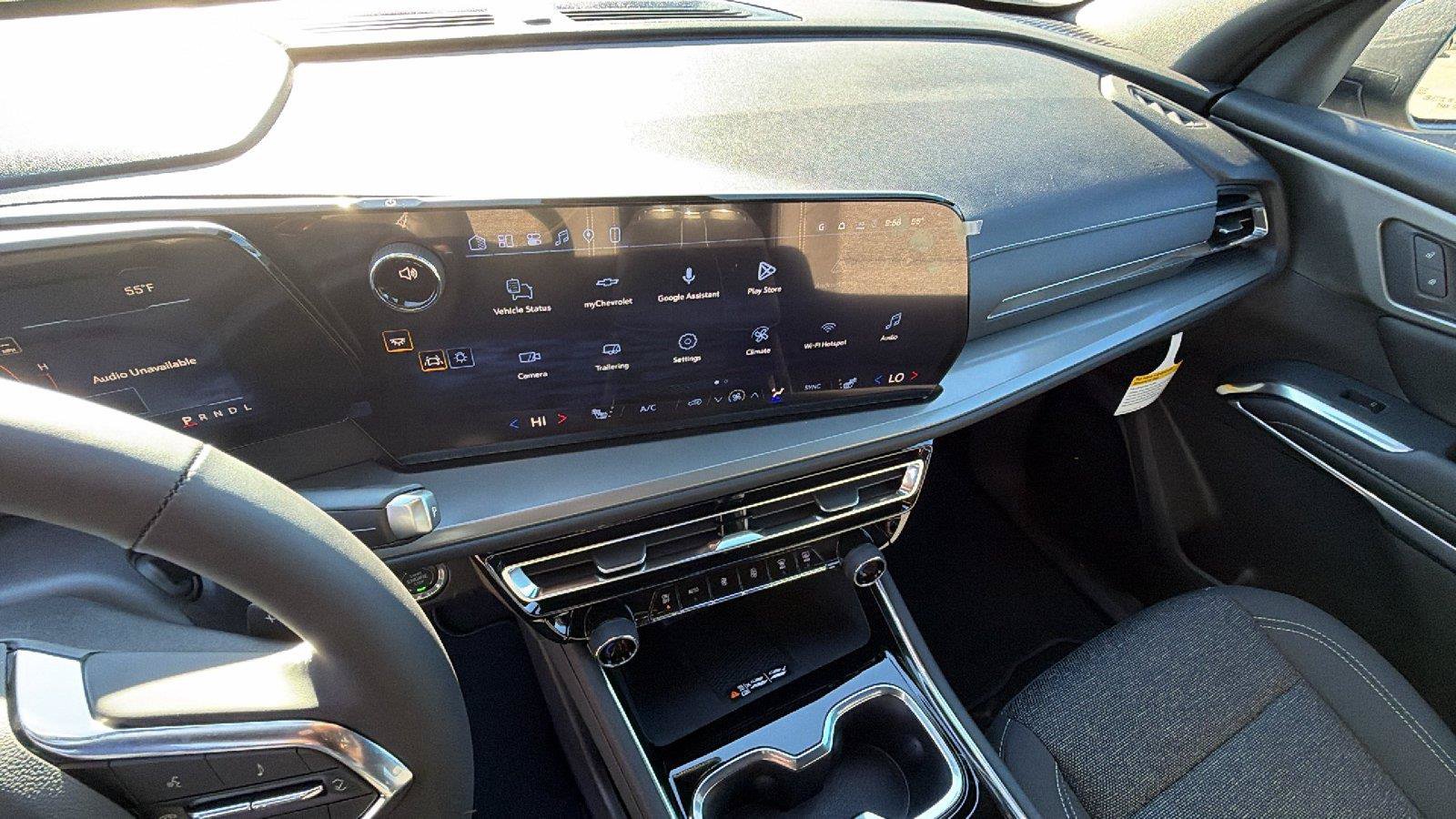 New 2027 Chevrolet Traverse LT FWD image 4