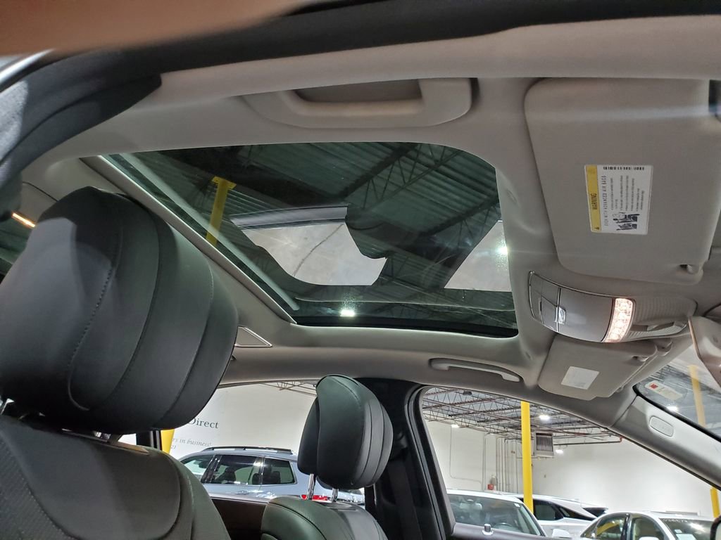 Used 2018 Mercedes-Benz S 560 4MATIC Sedan image 16