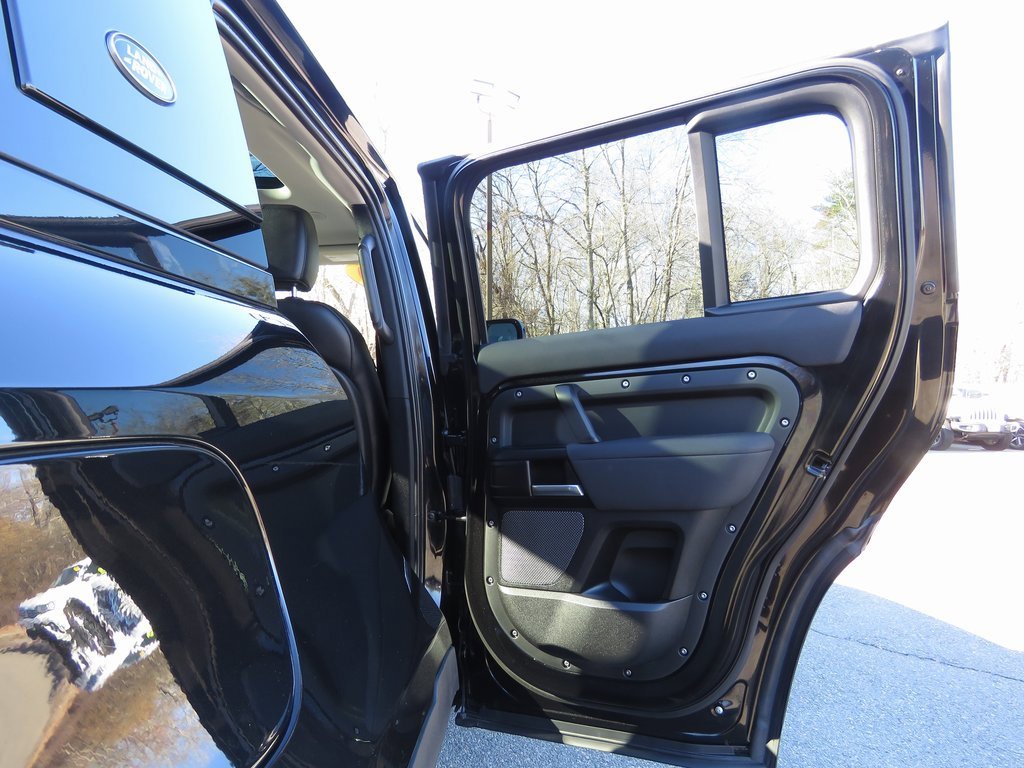 Used 2020 Land Rover Defender 110 S image 15