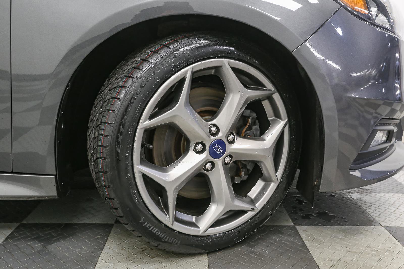 Used 2017 Ford Focus ST image 15