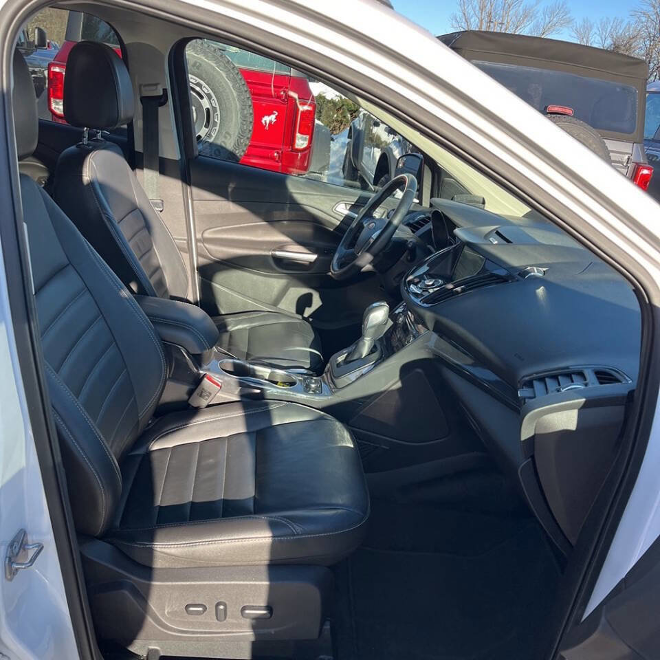 Used 2016 Ford Escape Titanium image 6