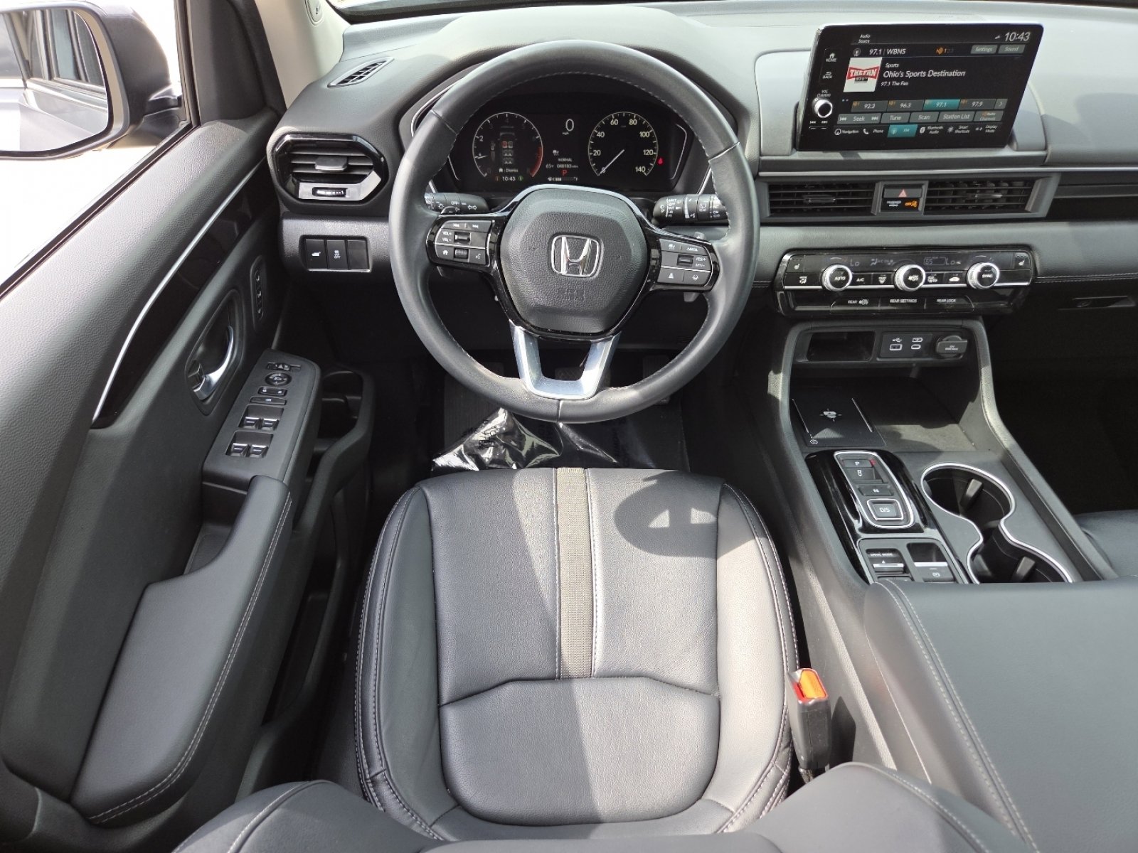 Certified 2025 Honda Pilot Touring image 31