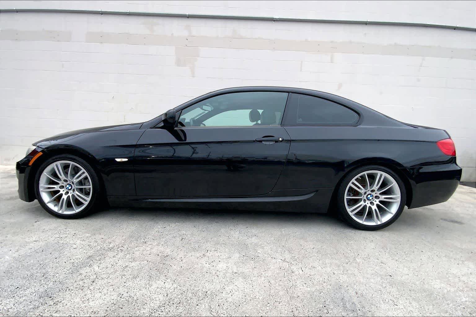 Used 2011 BMW 335i Coupe image 4