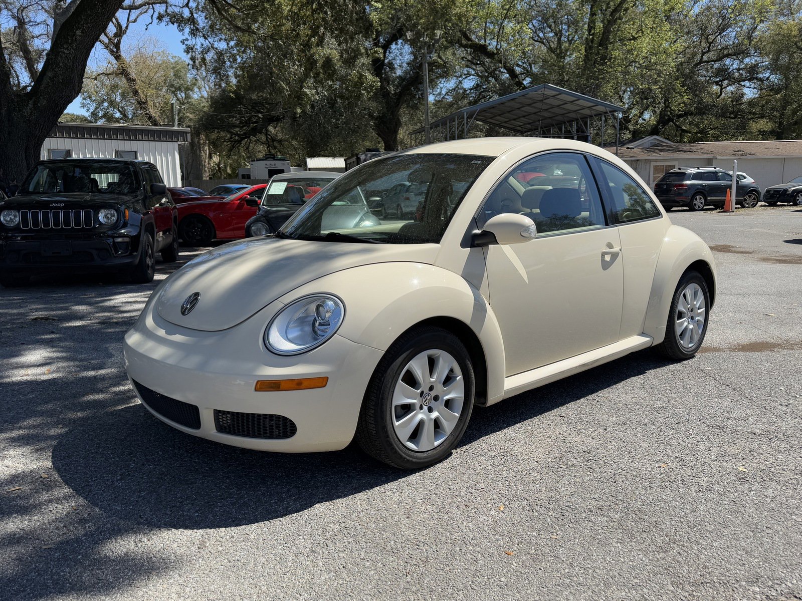 Used 2008 Volkswagen Beetle S image 1