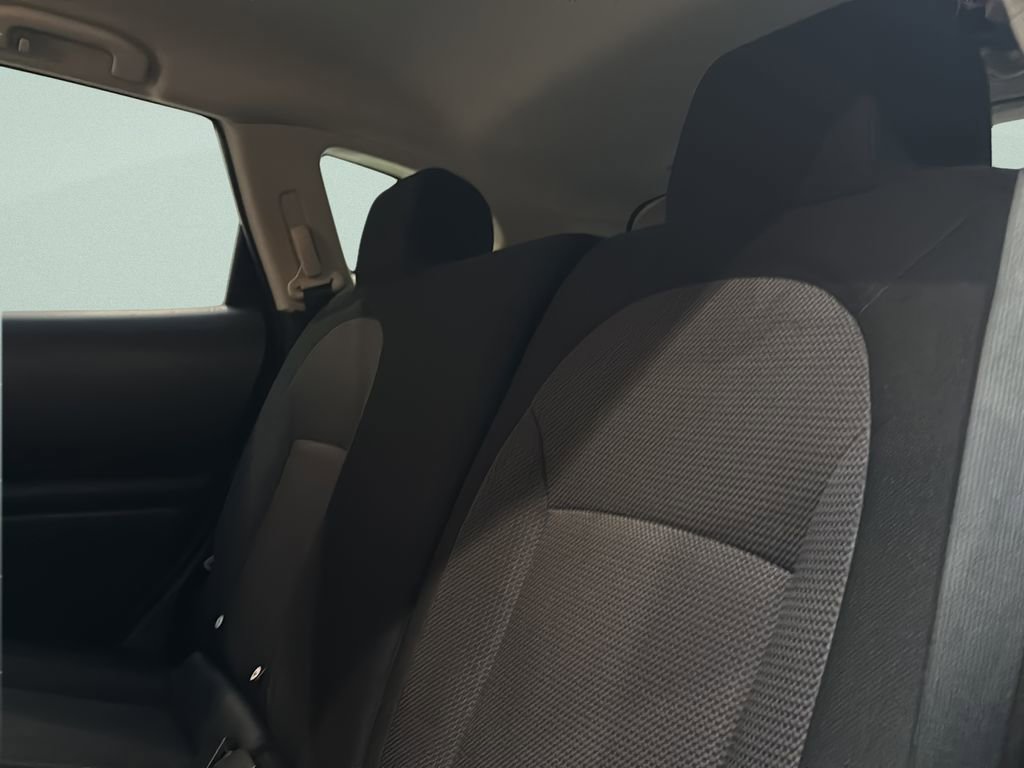 Used 2012 Nissan Rogue SV AWD/4WD image 12