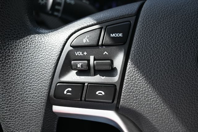 Used 2019 Hyundai Tucson Value AWD/4WD image 35
