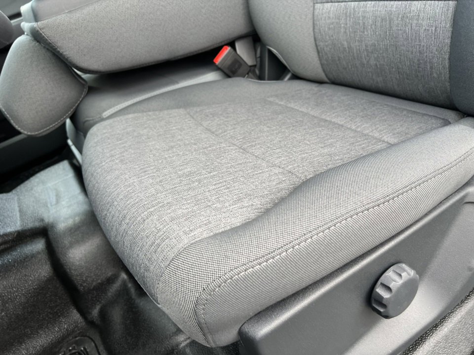 New 2026 Ford F250 4x4 Crew Cab Super Duty image 12