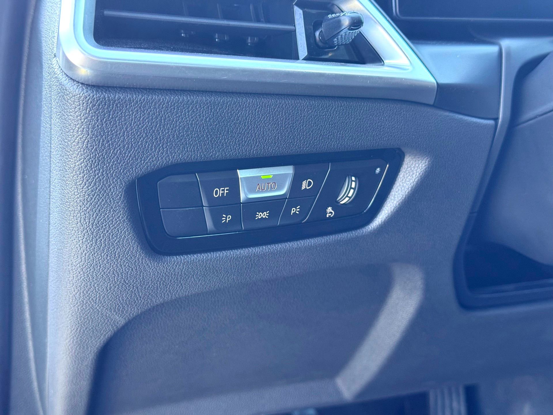 Used 2026 BMW 330i xDrive Sedan AWD/4WD image 15