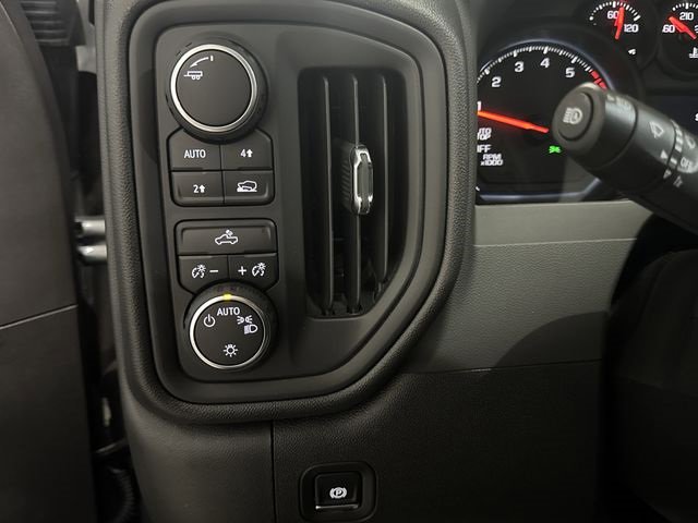 Certified 2025 Chevrolet Silverado 1500 W/T w/ WT Value Package image 18