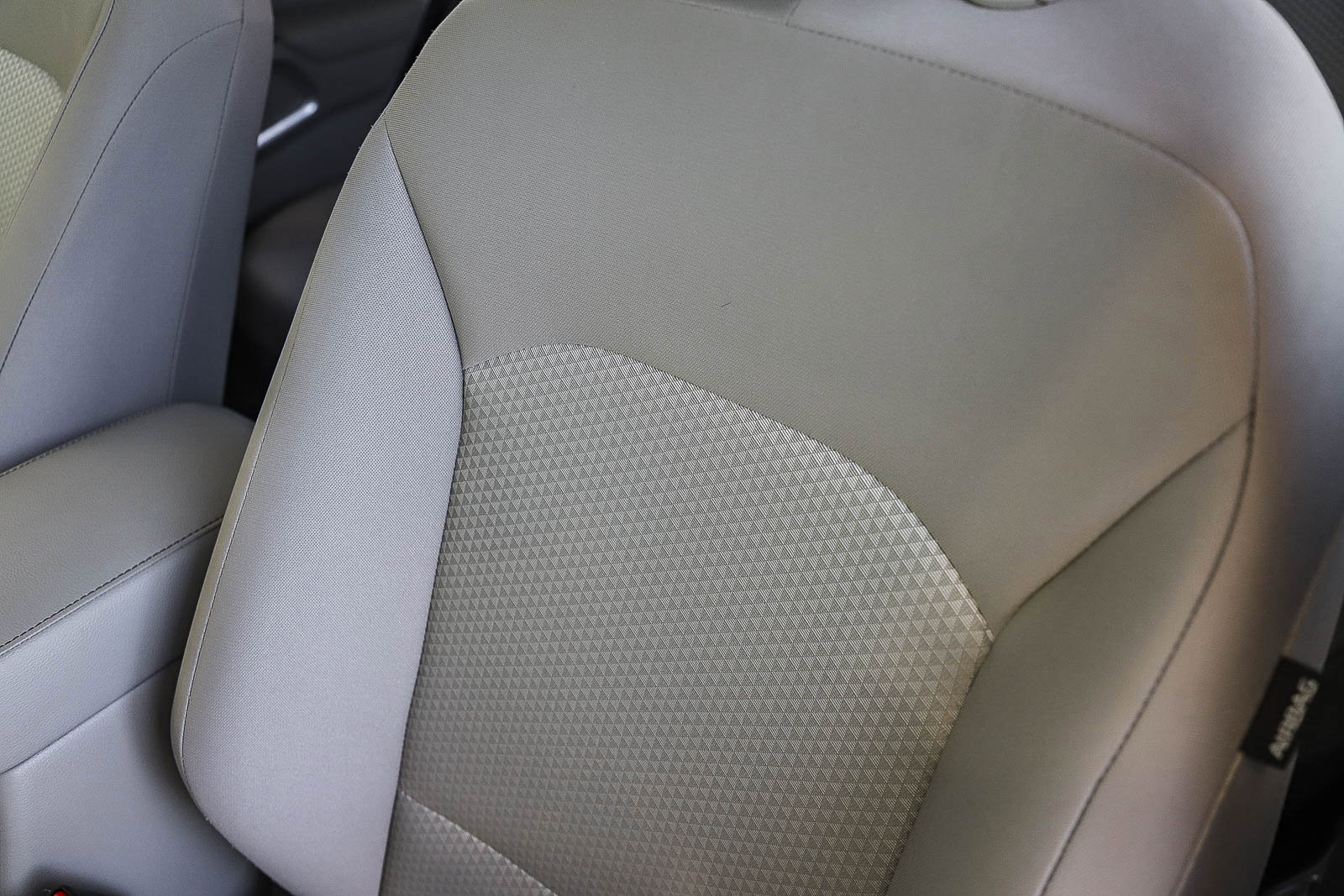 Used 2025 Kia Soul LX FWD image 28