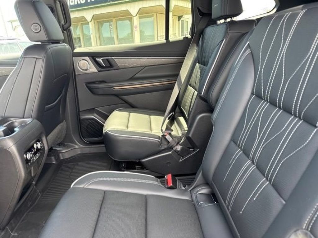 New 2026 Buick Enclave Avenir w/ Super Cruise Package AWD/4WD image 14