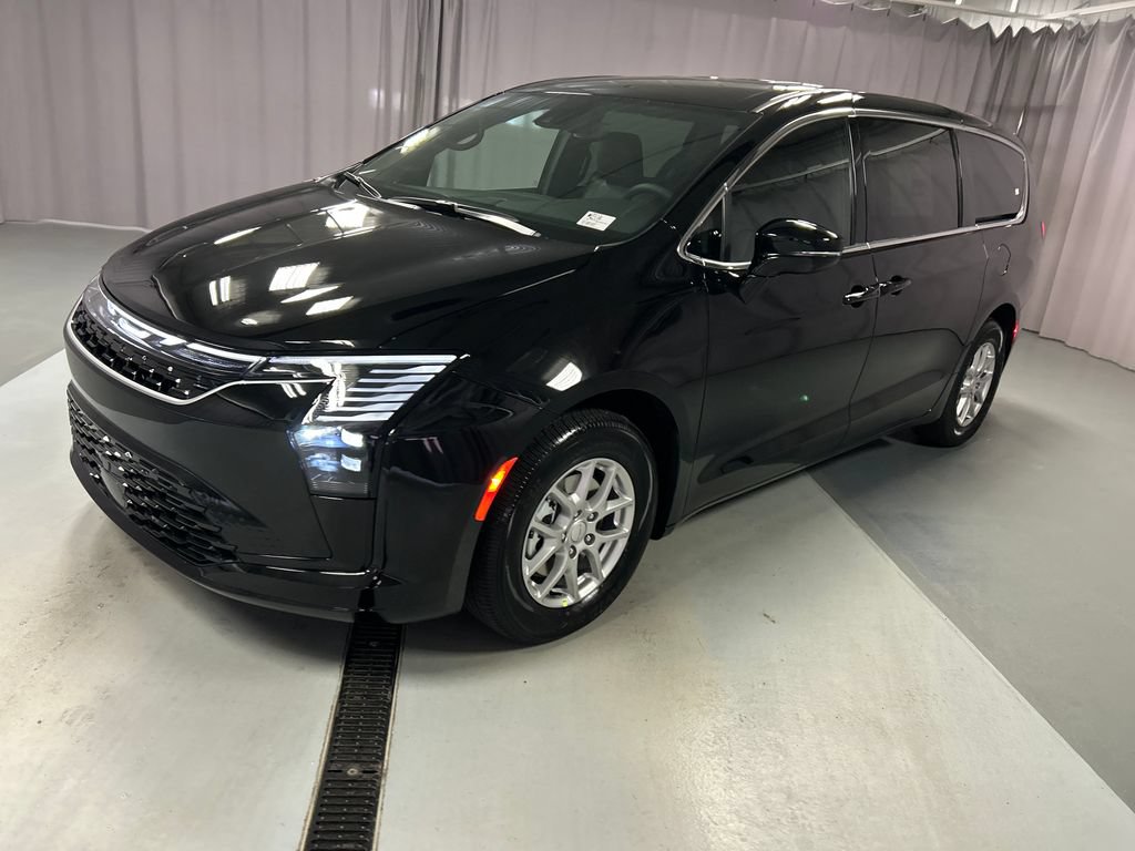 New 2027 Chrysler Pacifica Select w/ Family Tech Group FWD image 3