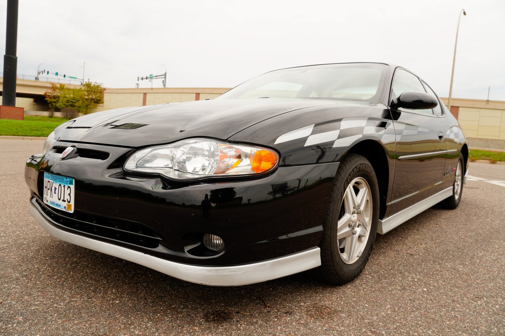 Used 2001 Chevrolet Monte Carlo SS FWD image 8