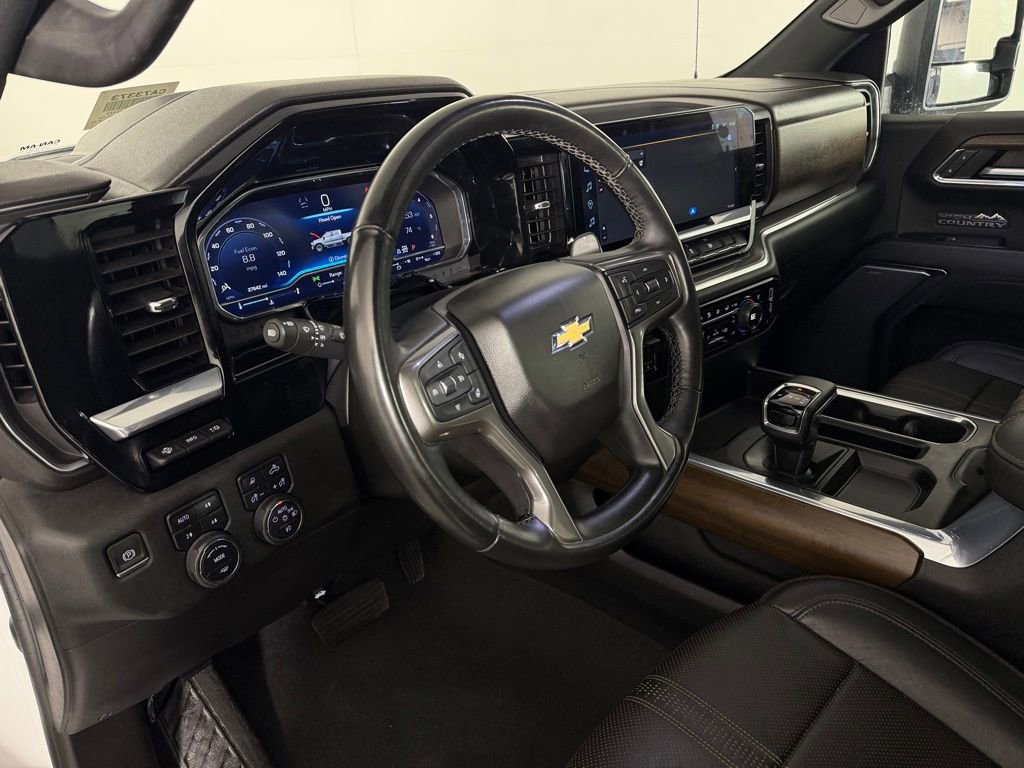 Used 2023 Chevrolet Silverado 1500 High Country w/ Technology Package AWD/4WD image 21
