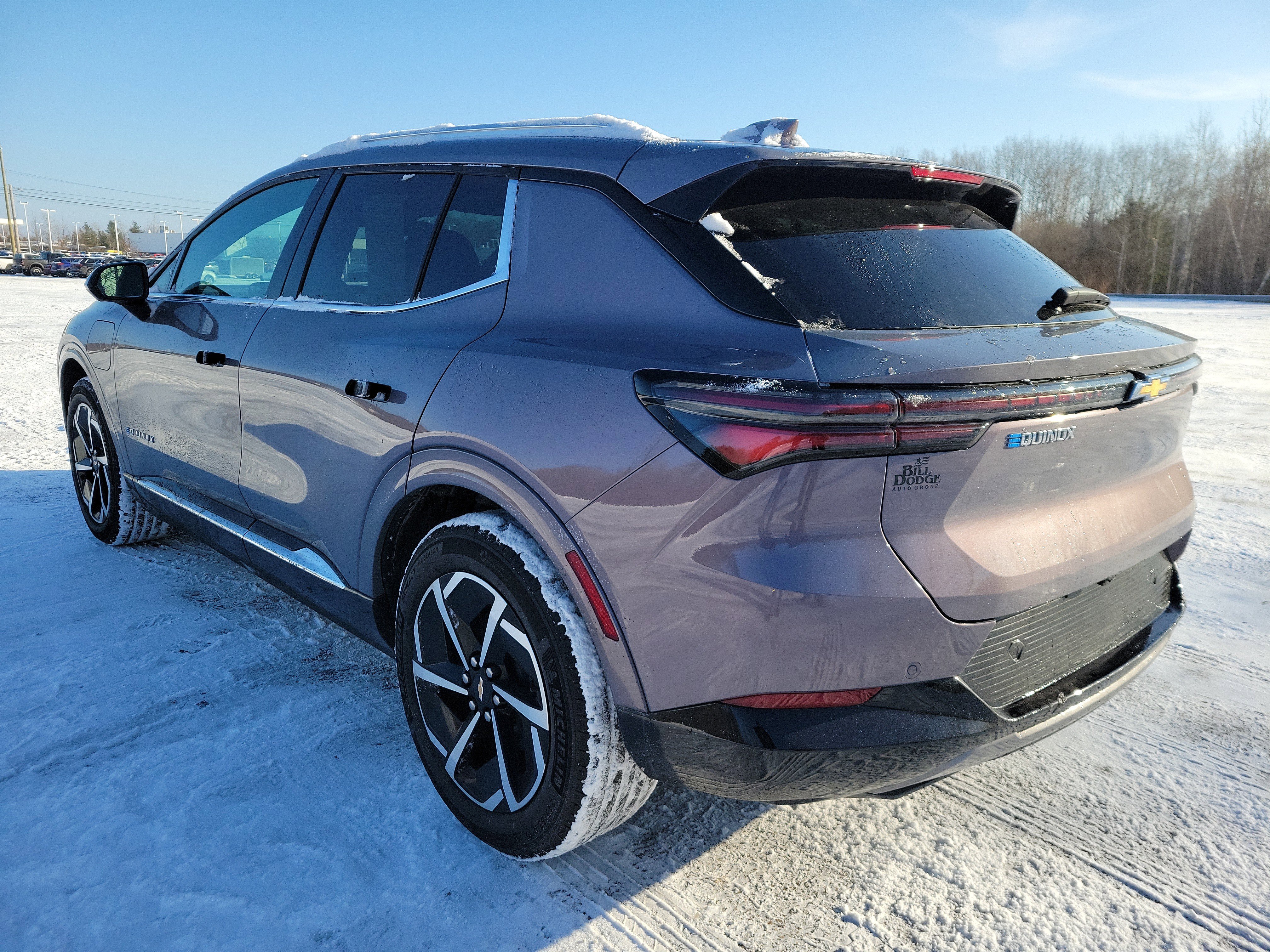 Used 2025 Chevrolet Equinox EV LT w/ Convenience Package image 7