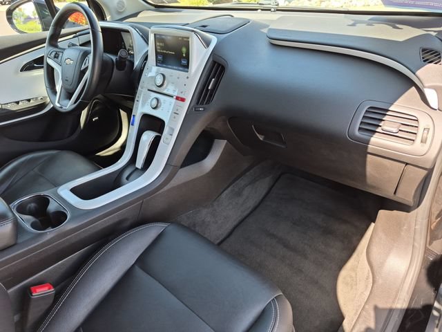 Used 2015 Chevrolet Volt Premium w/ Premium Trim Package FWD image 29