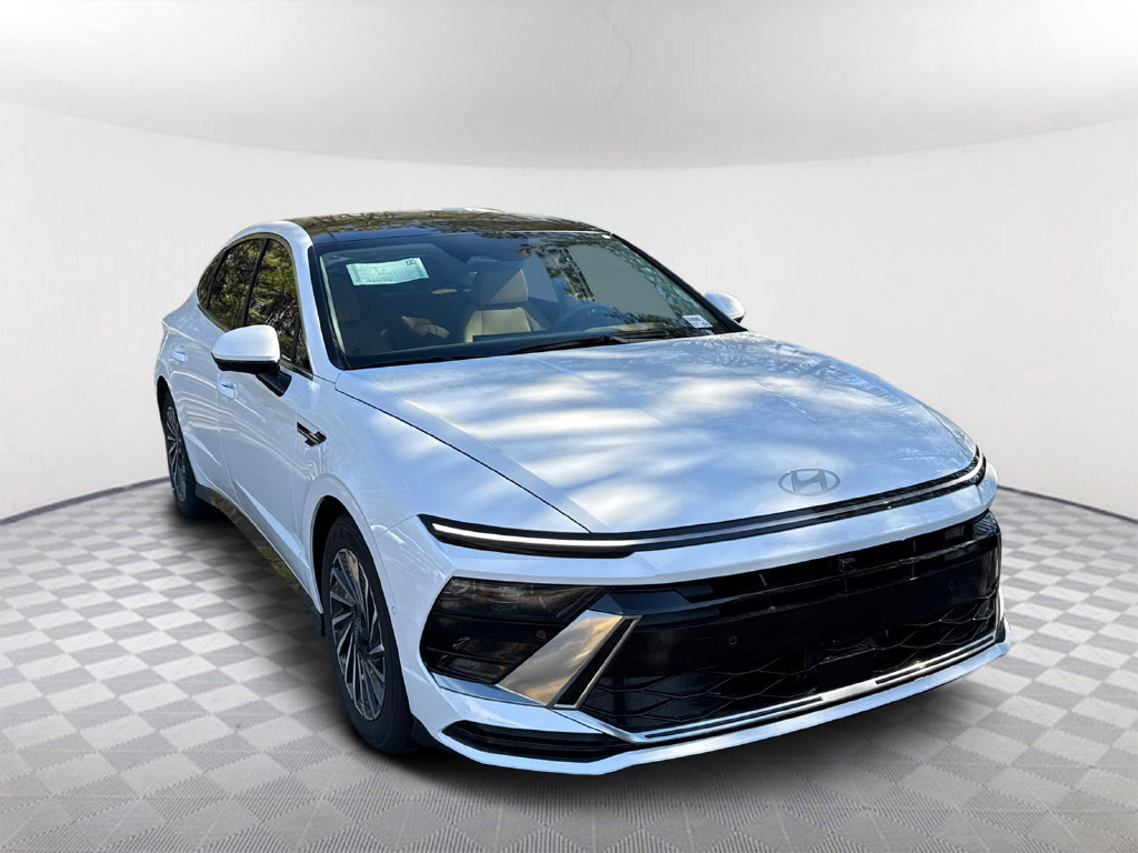 New 2026 Hyundai Sonata Limited FWD image 3
