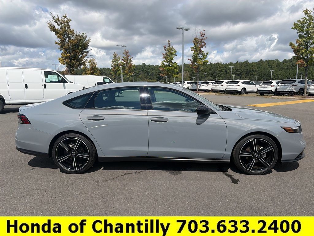 Used 2026 Honda Accord SE image 8