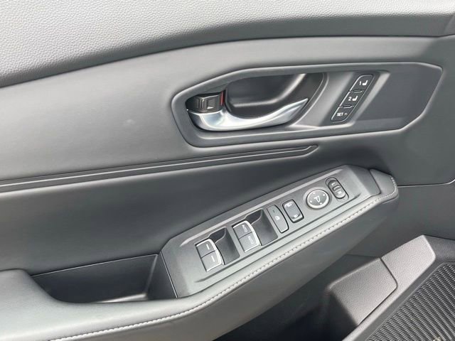 Used 2023 Honda Accord Sport image 11